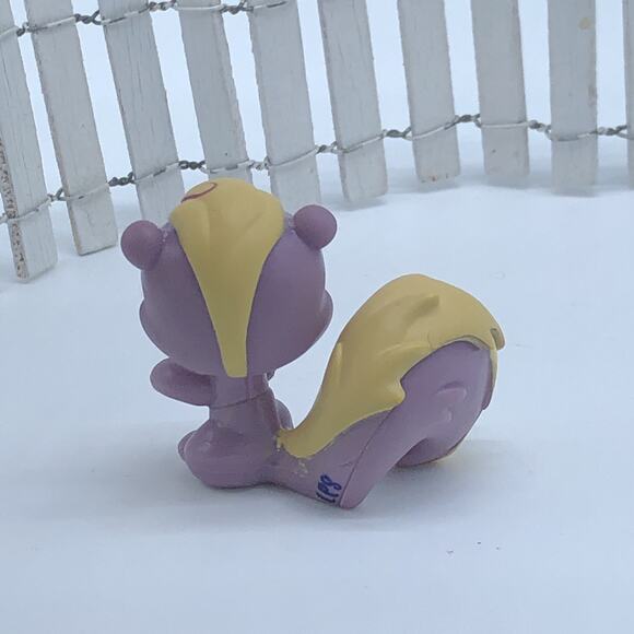 SQUIRREL #999 - Authentic Littlest Pet Shop - Hasbro LPS Purple B - Picture 2 of 4